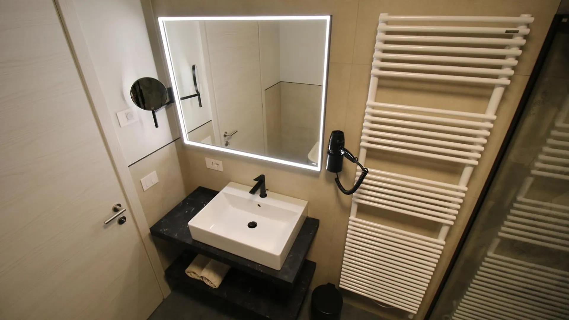 شقة Agriturismo Borgo Riva Granda Col San Martino إيطاليا